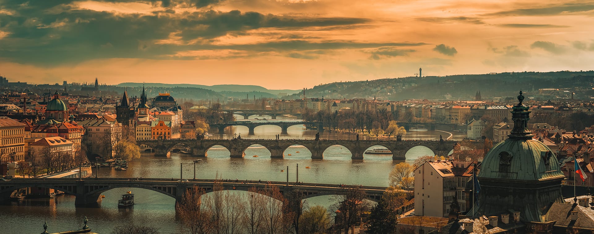 Praga z wieczornym rejsem